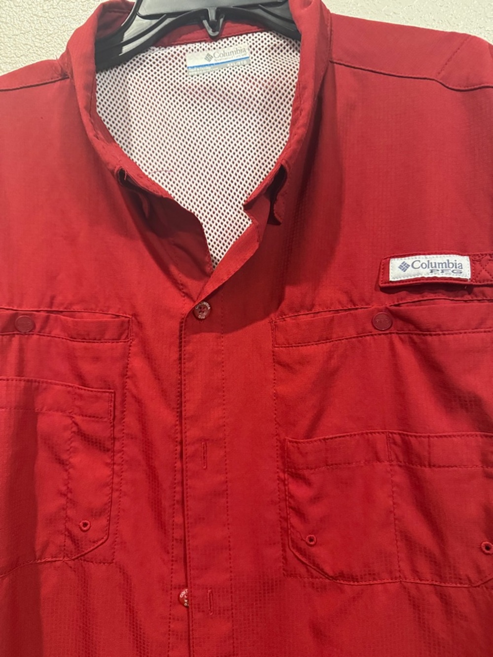 Columbia Red Short-Sleeve Vented Fishing Shirt